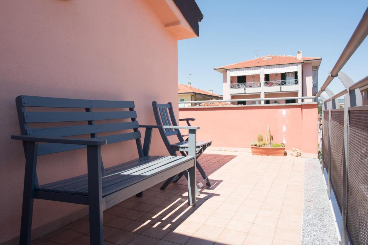 Dante 8 Apartments Лоано Экстерьер фото